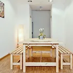 Carl Hostel München
